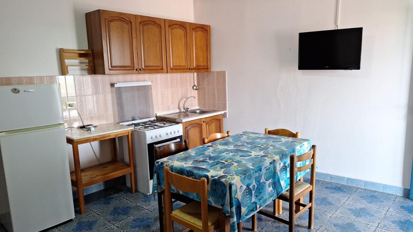 Villaggio Camping La Scogliera Ricadi Bagian luar foto